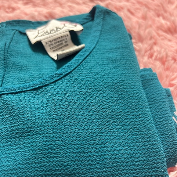 Elegant Teal Blouse with Flared Sleeves - Picture 3 of 4